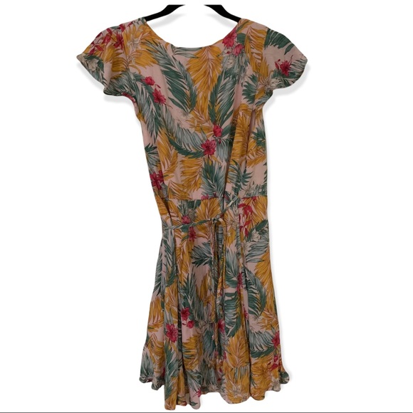 Lulu’s | LIKE NEW | Baby Pink Floral Wrap Mini Dress | L - Picture 5 of 15